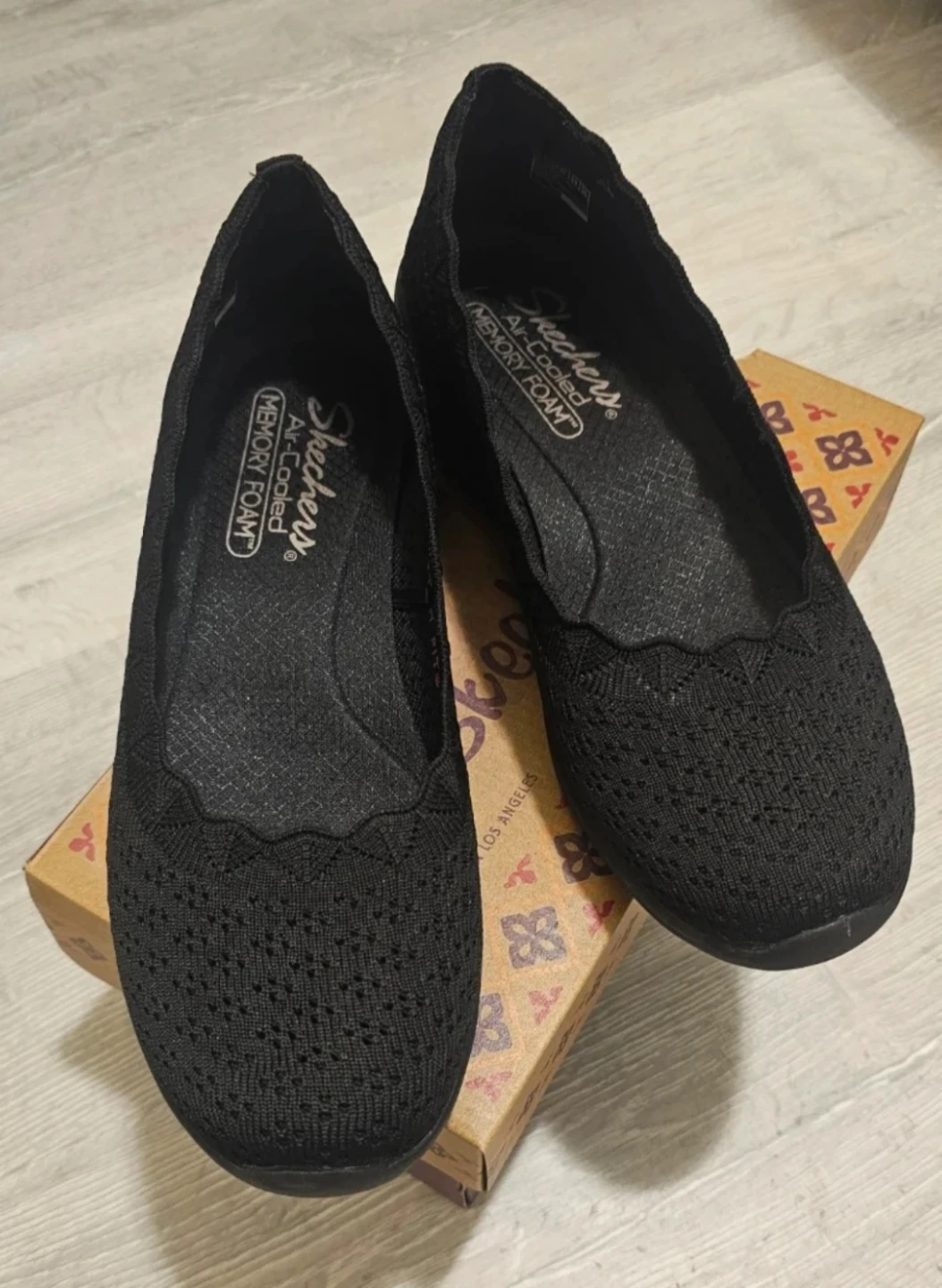 (NEW)Skechers Black Ballet Flats - Women's Size 7