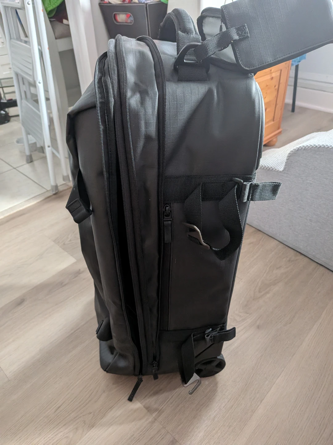 🥕 Victorinox Black Rolling Travel Suitcase 🥕 - photo 2