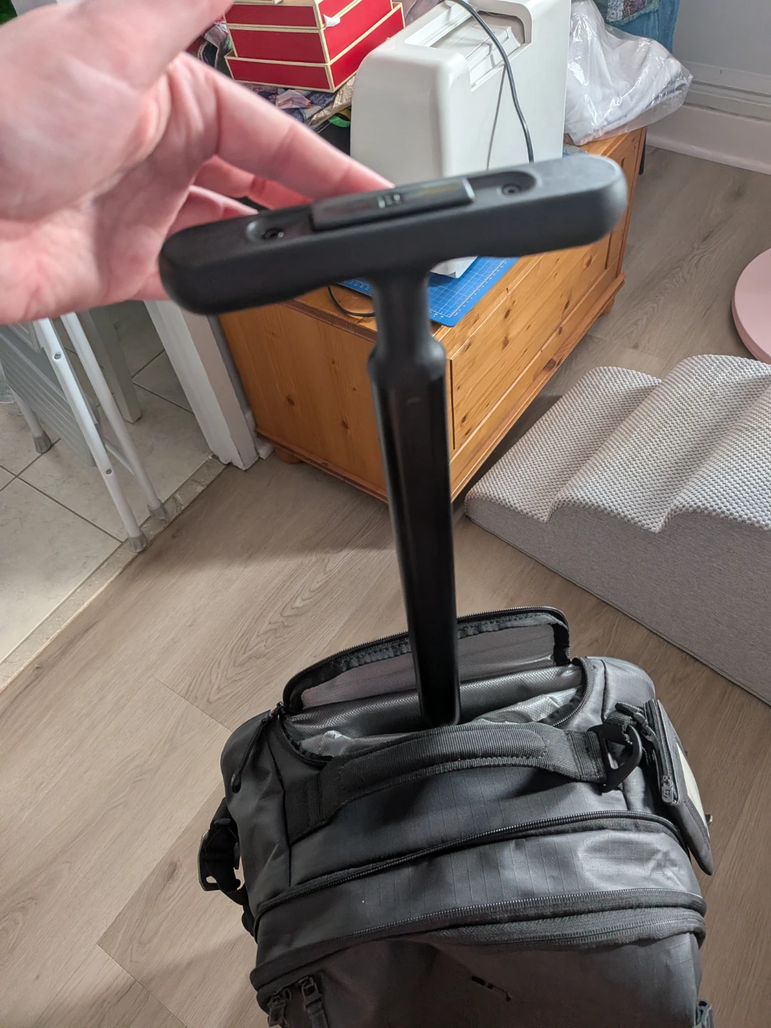 🥕 Victorinox Black Rolling Travel Suitcase 🥕 - photo 3