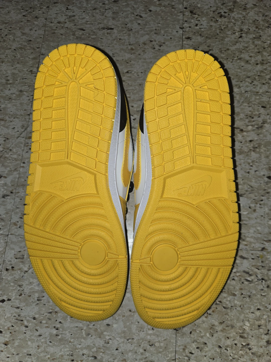 Air Jordan 1 Low Yellow White Black Sneakers - photo 2