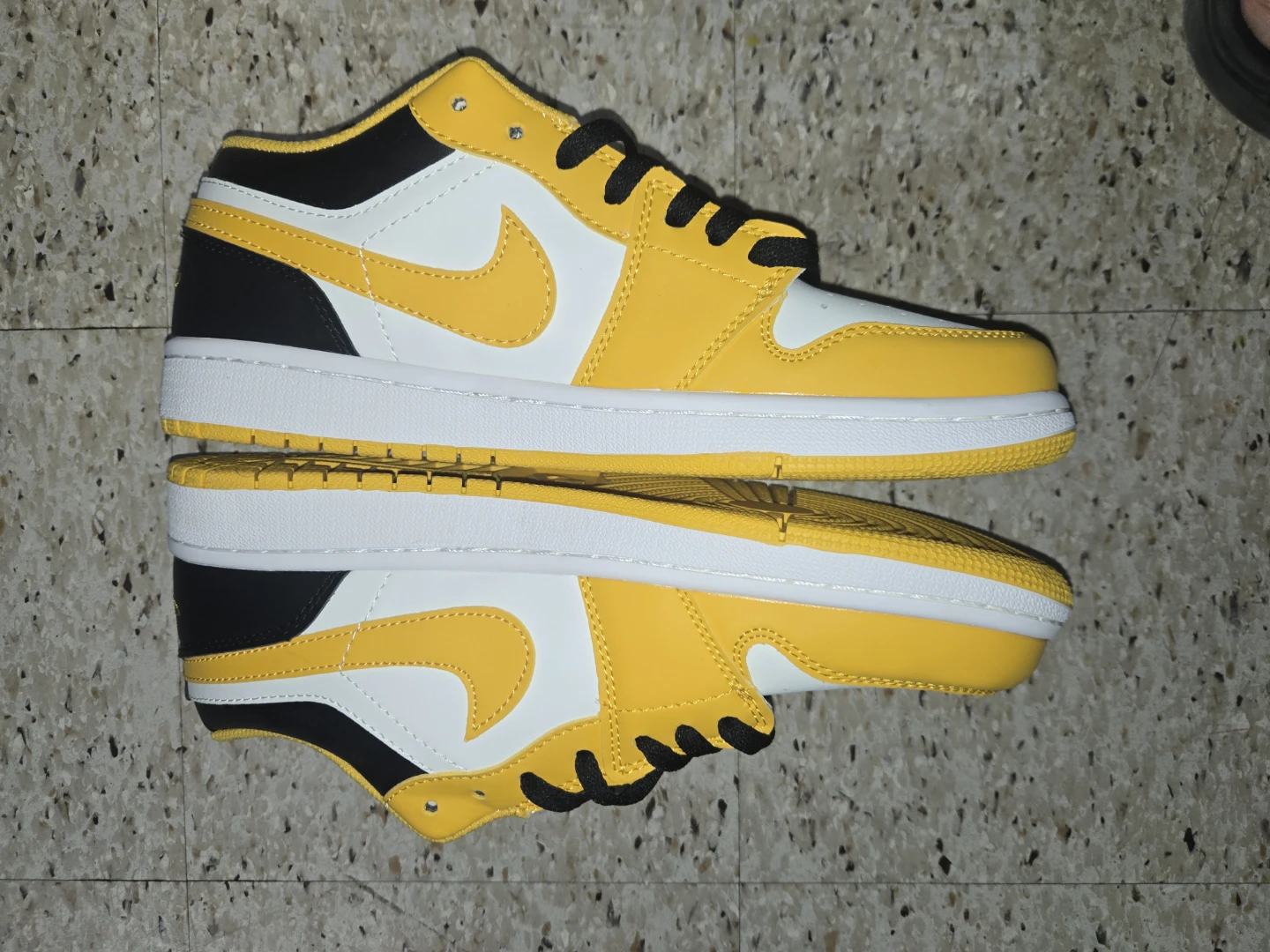Air Jordan 1 Low Yellow White Black Sneakers - photo 4