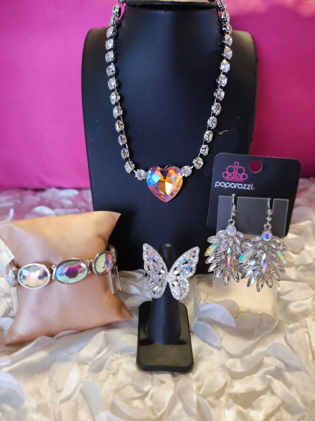🏆Heart Necklace, Butterfly Ring, Bracelet & Earrings Set