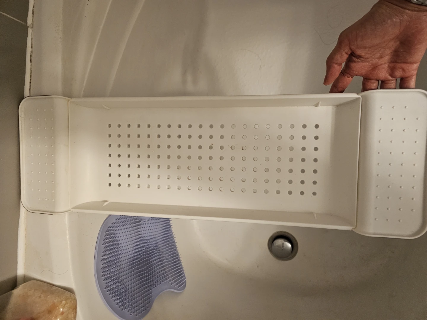 White Expandable Bathtub Tray Caddy - photo 4