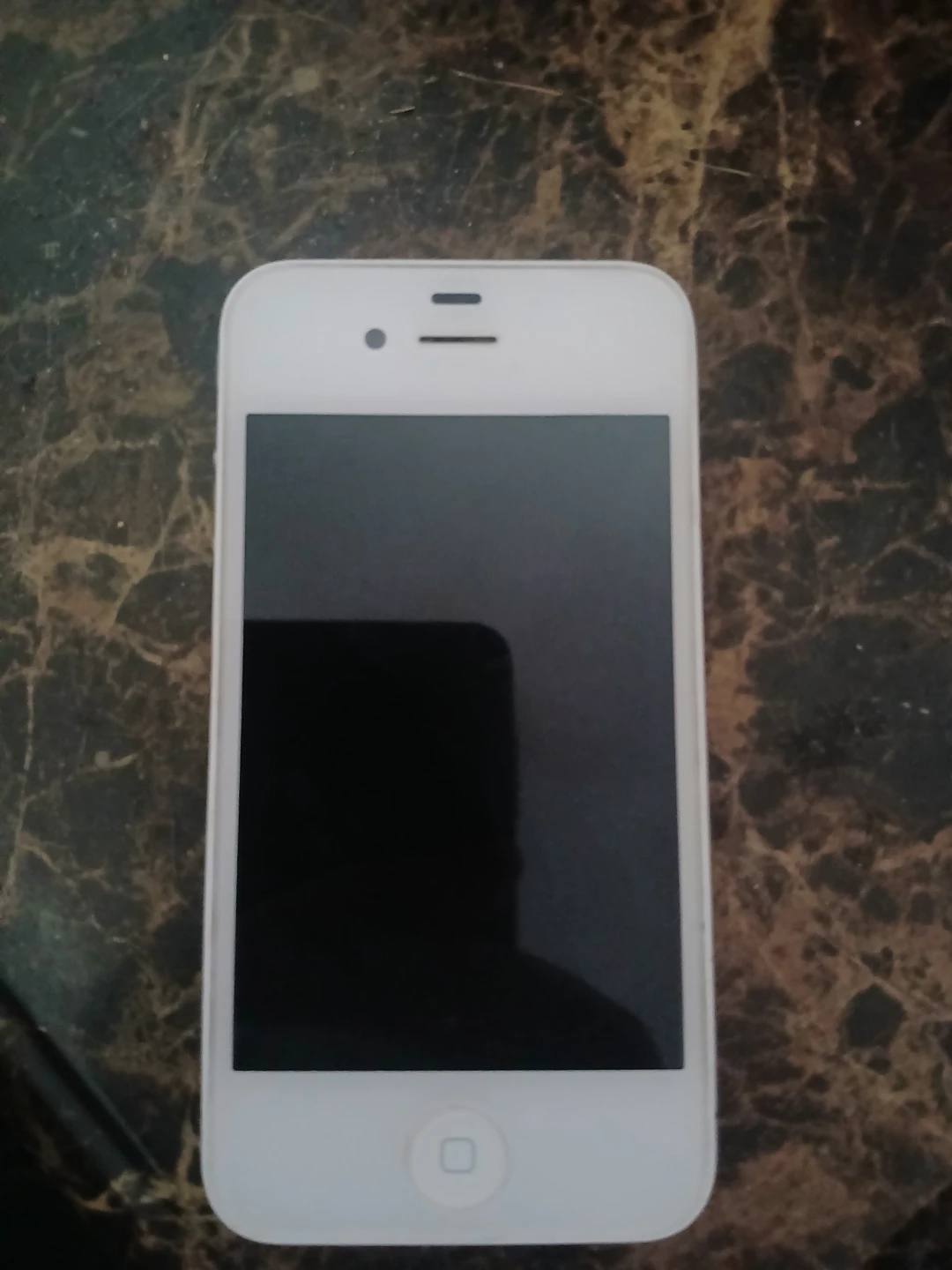 Apple iPhone 4