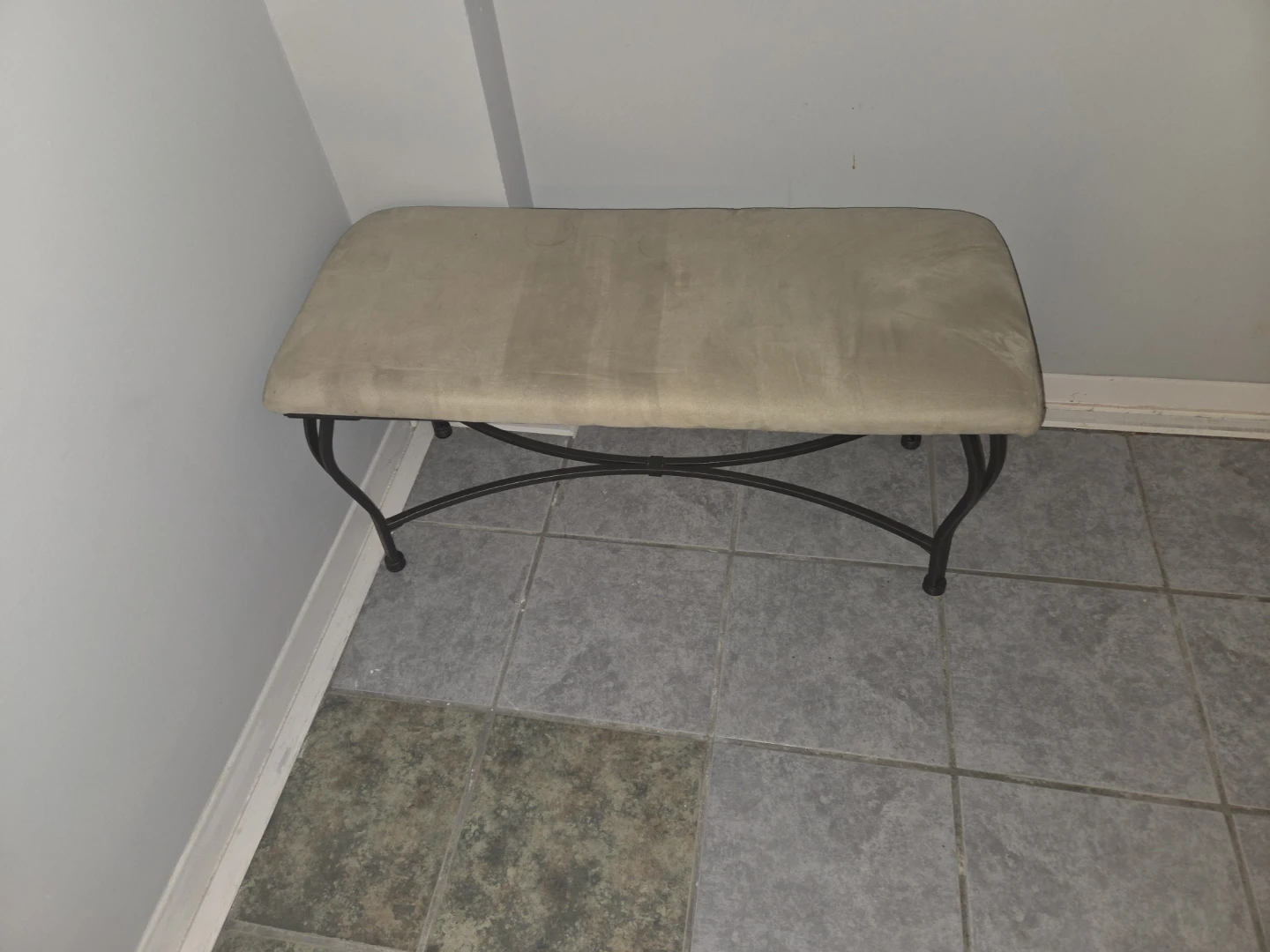 Tan Upholstered Entryway Bench - photo 3