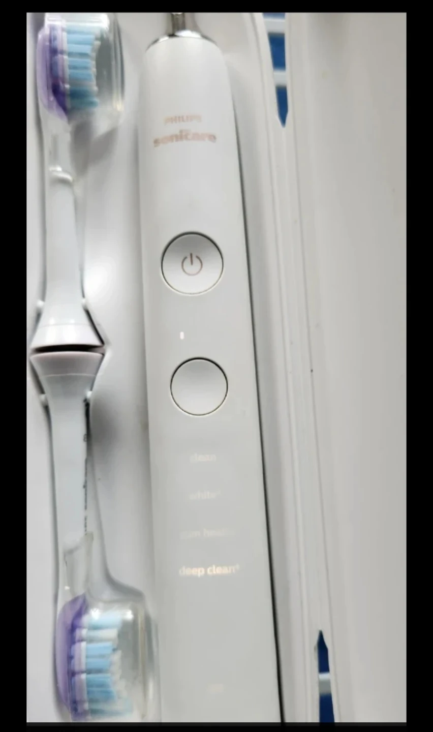 Philips sonicare smoke free no pets - photo 3