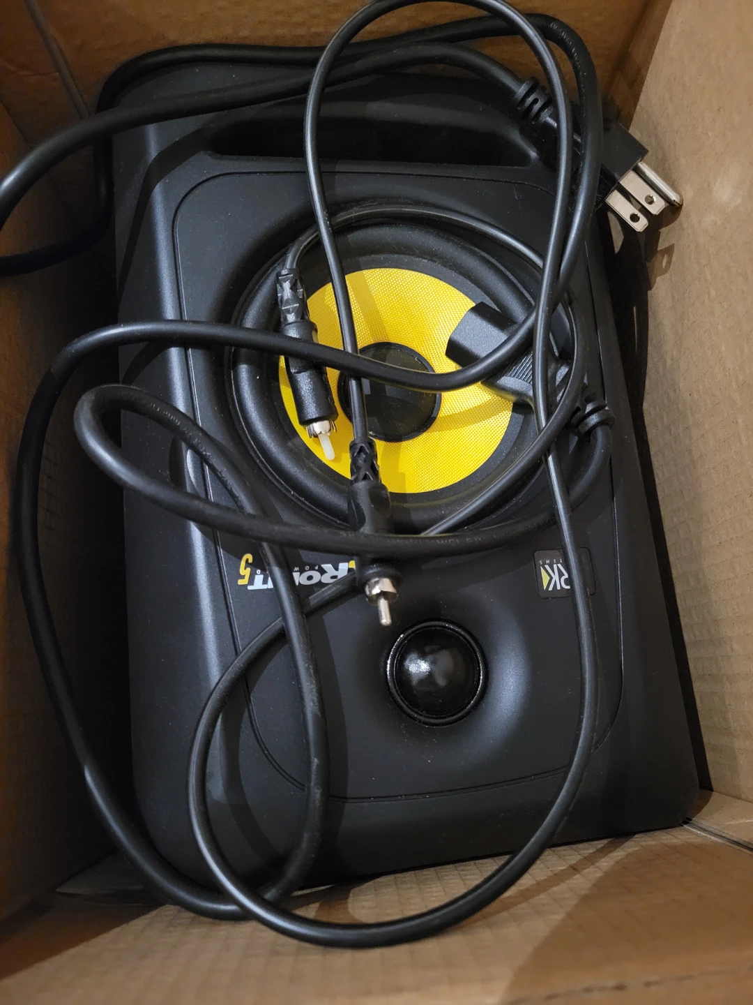 2 KRK Rokit 5 Studio Monitor Speaker - photo 2