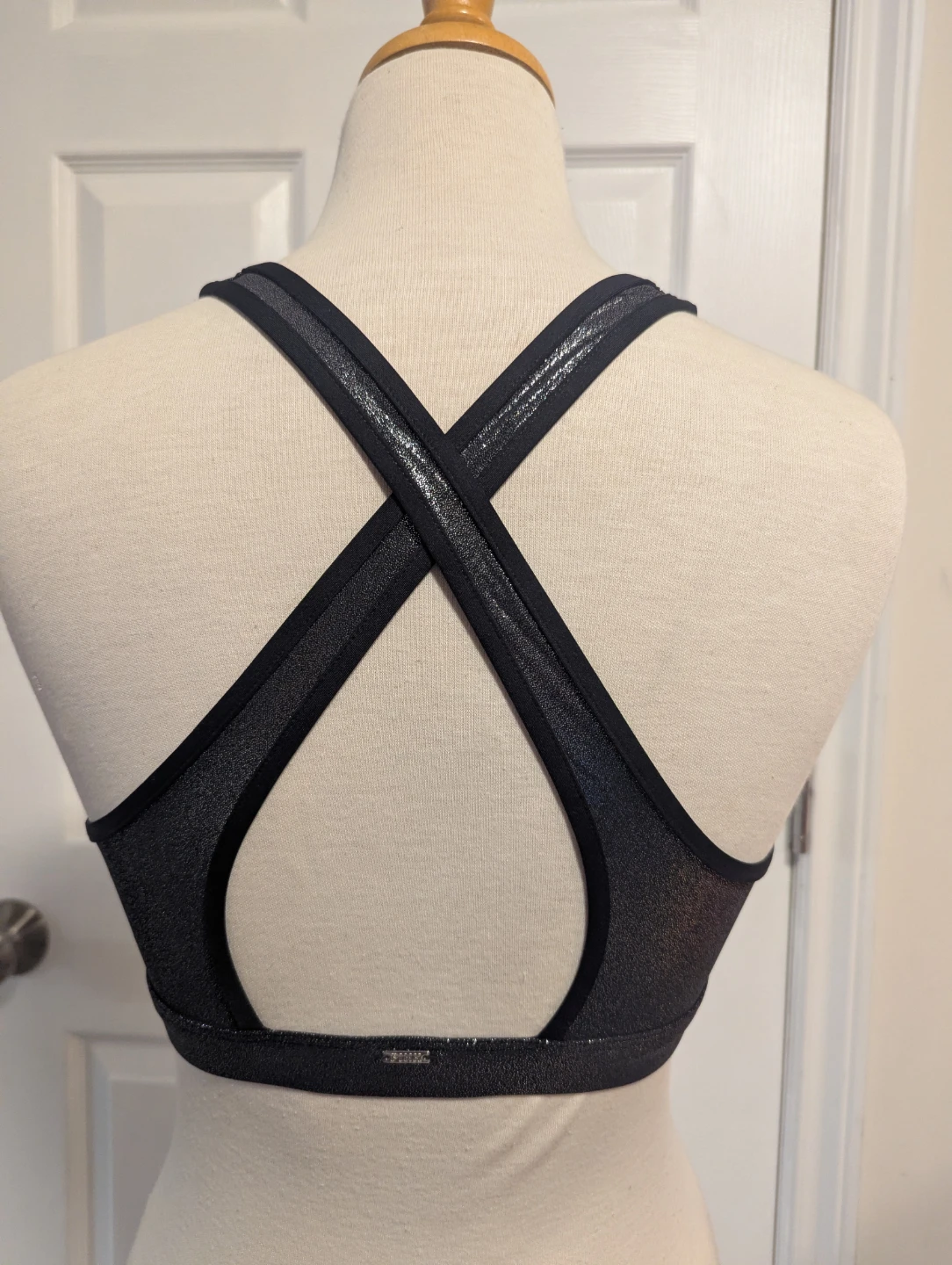 Victoria's Secret PINK Sports Bra XS Black Metallic Cutout - photo 3