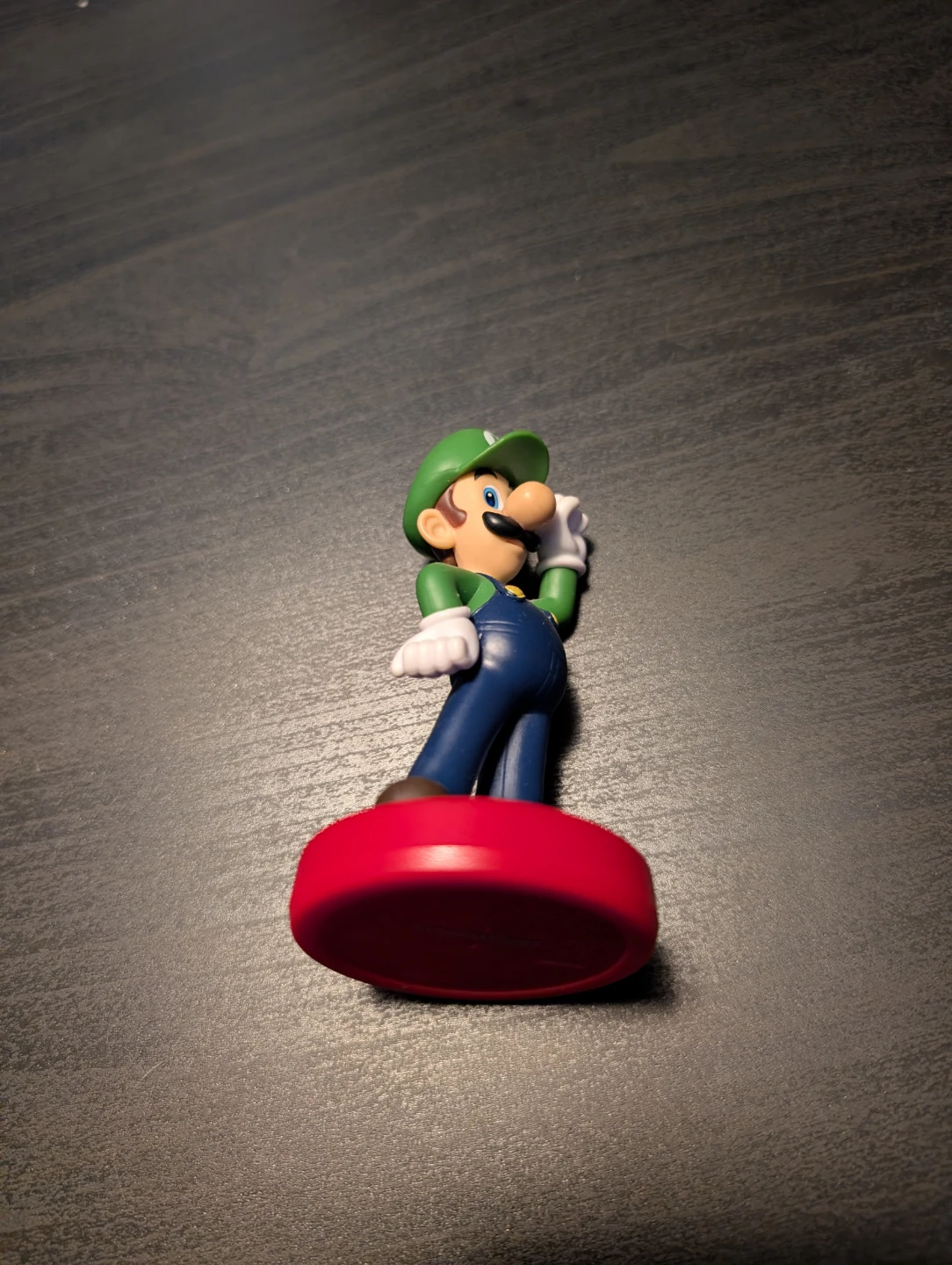 Nintendo Luigi Amiibo Figure - photo 3