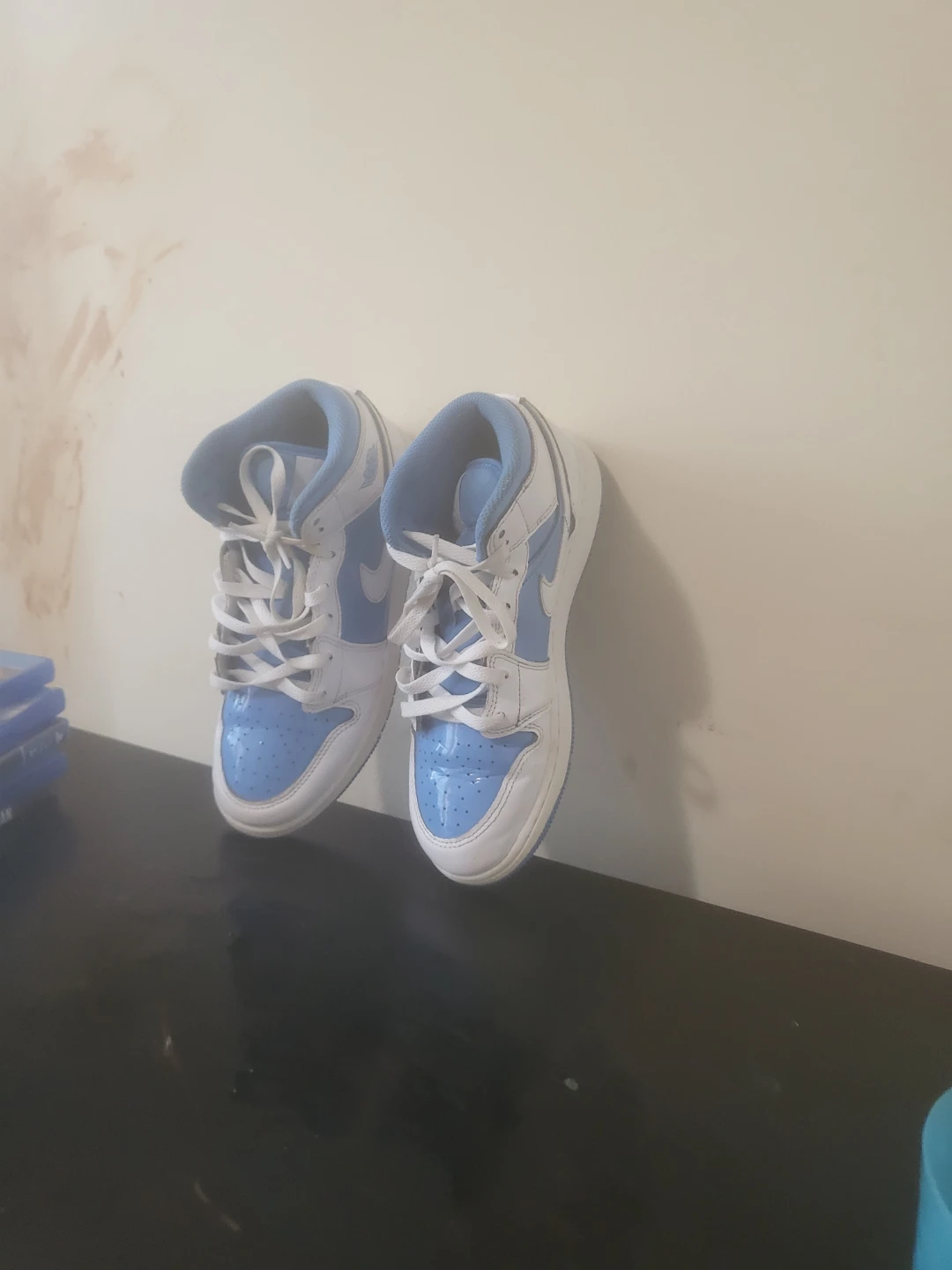 Air Jordan 1 High OG University Blue