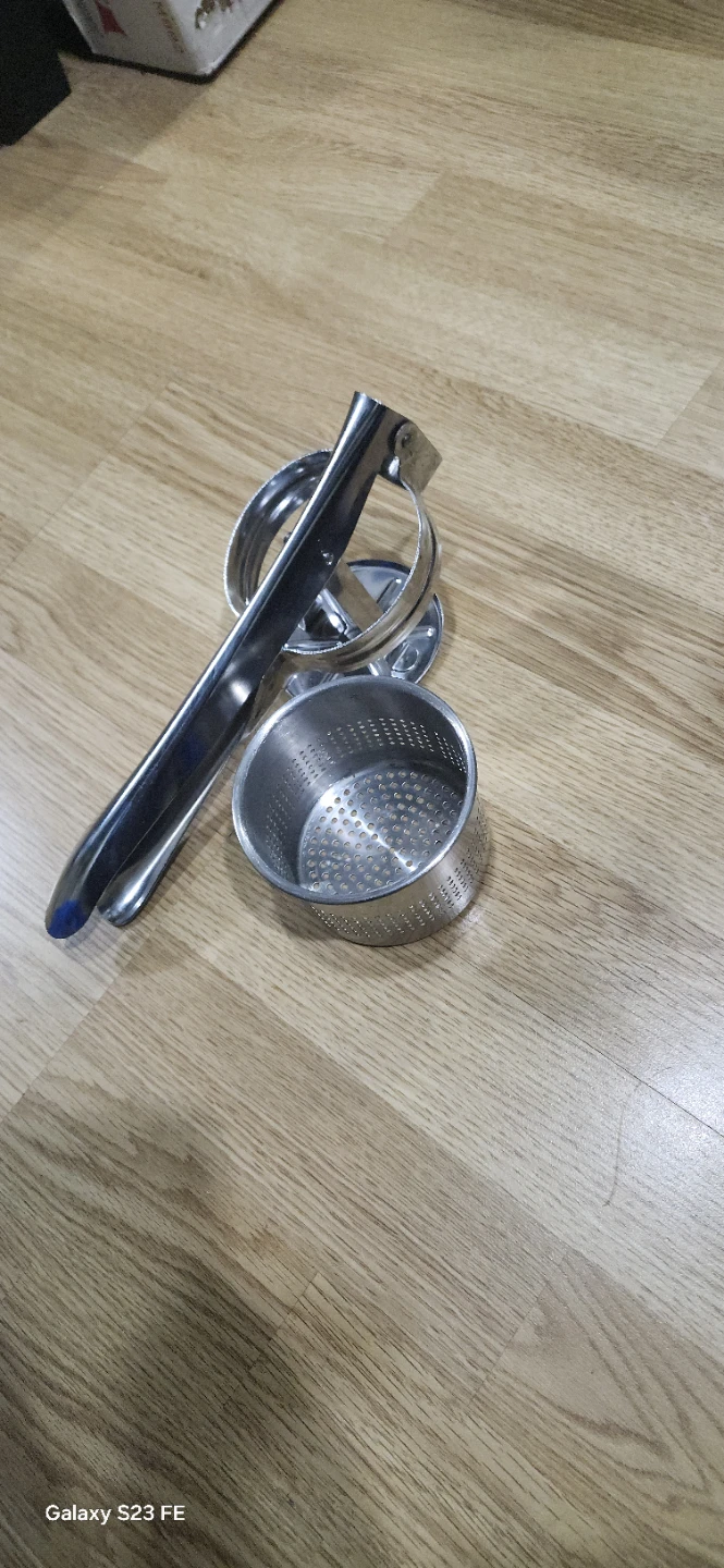 Stainless Steel Potato Ricer Masher.price firm