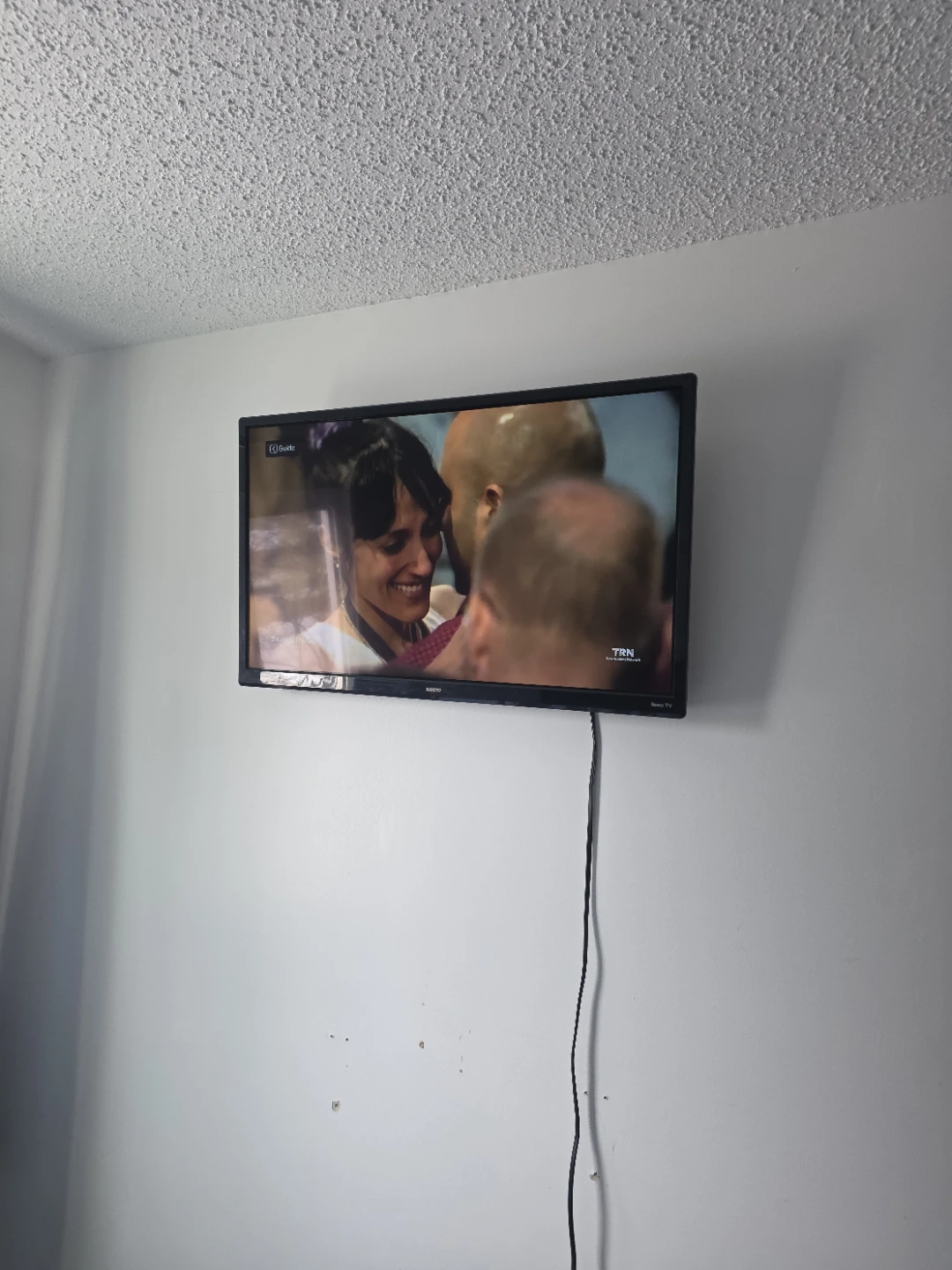 HD Roku Smart TV - photo 4