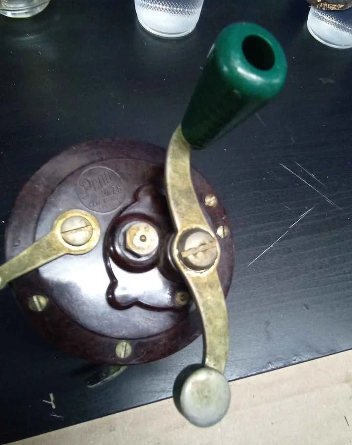 Pflueger "Petite" No. 75 Fishing Reel 🥕 - photo 2
