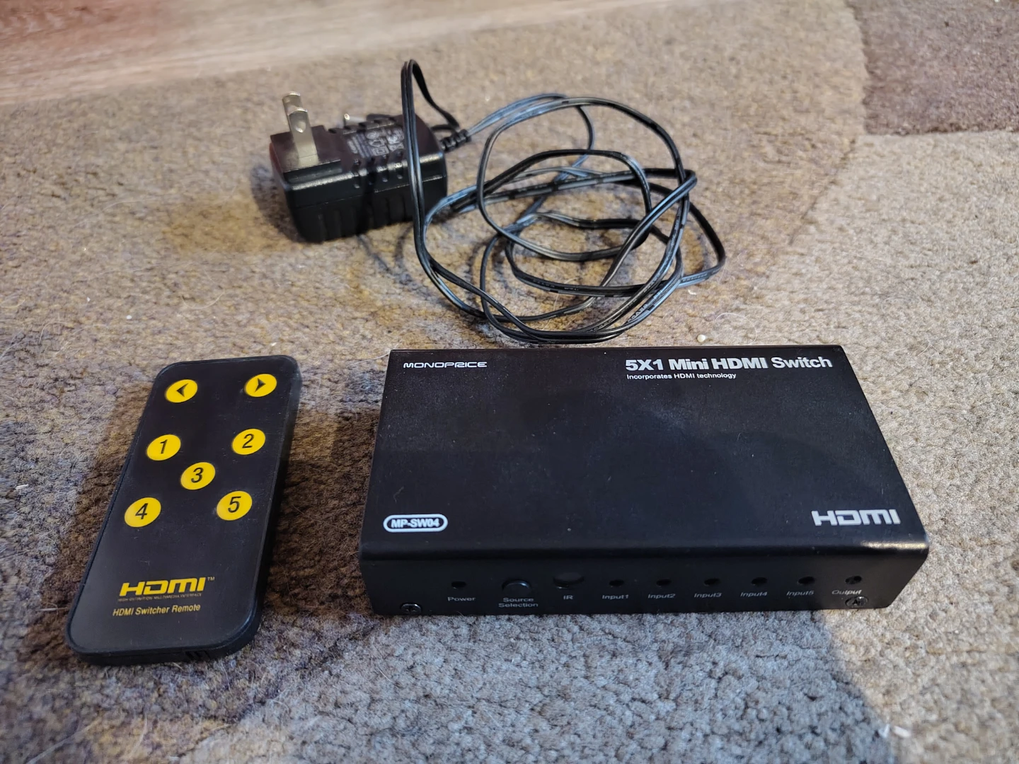 Monoprice 5x1 Mini HDMI Switch with Remote