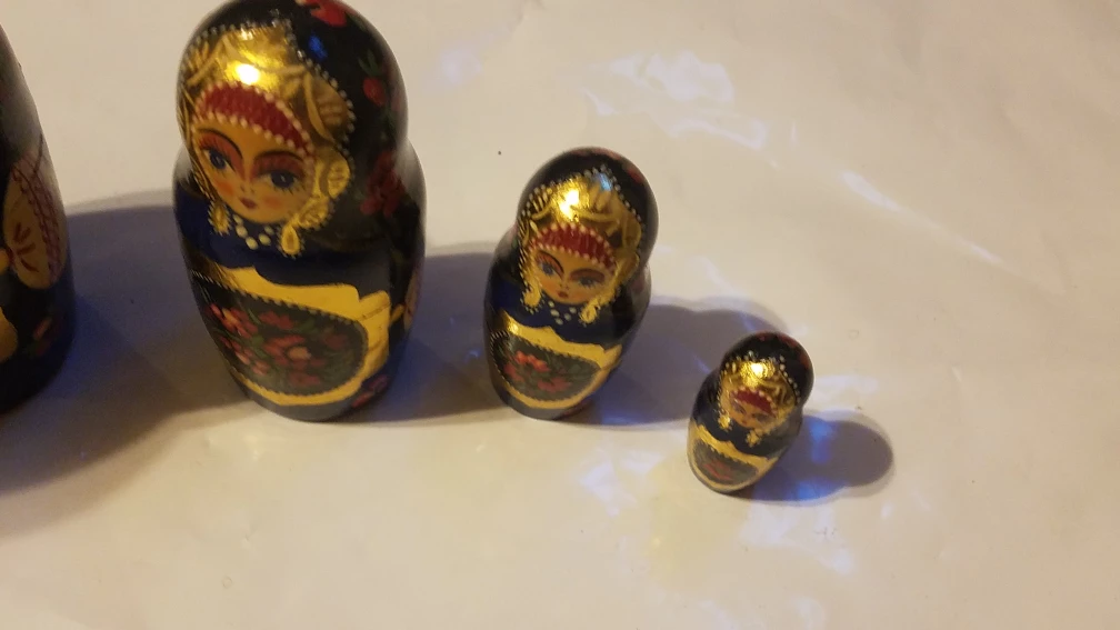 Set of 5 Hand-Painted Nesting Dolls - photo 3