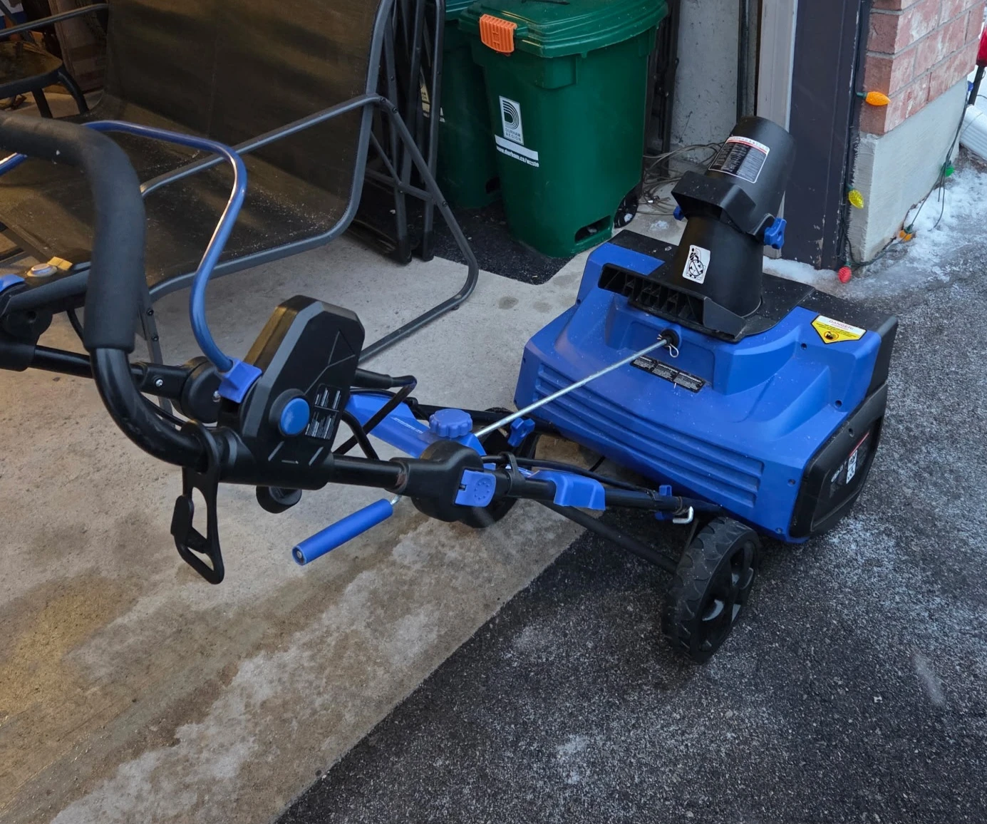 Snowjoe 21" electric snowblower - photo 4
