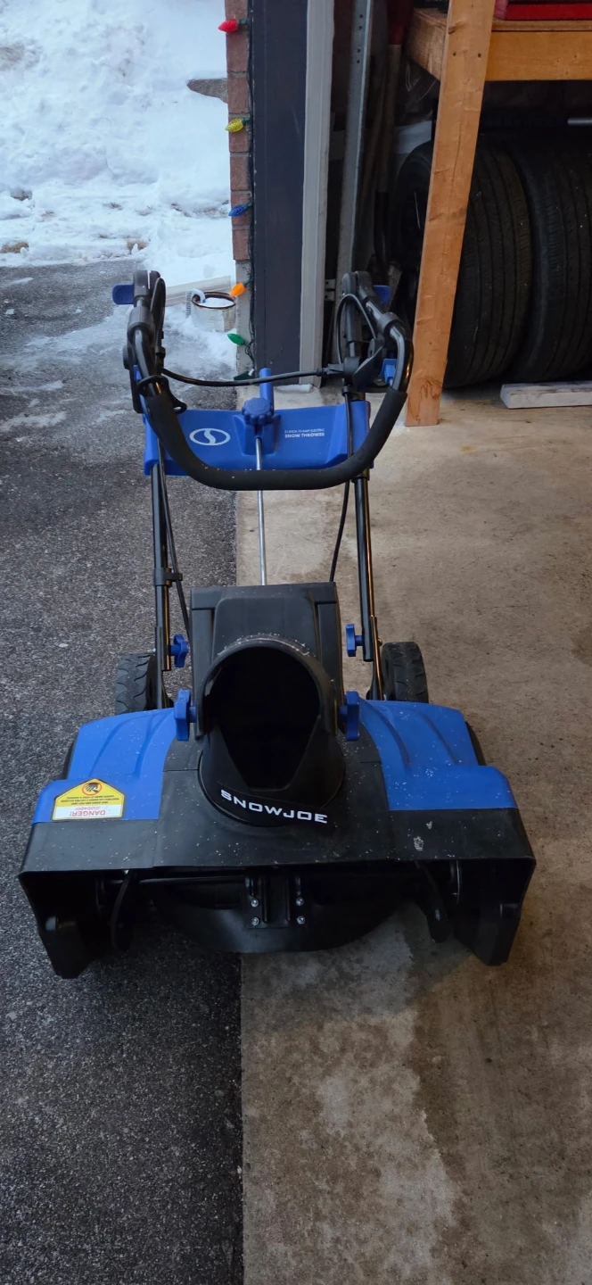 Snowjoe 21" electric snowblower - photo 5