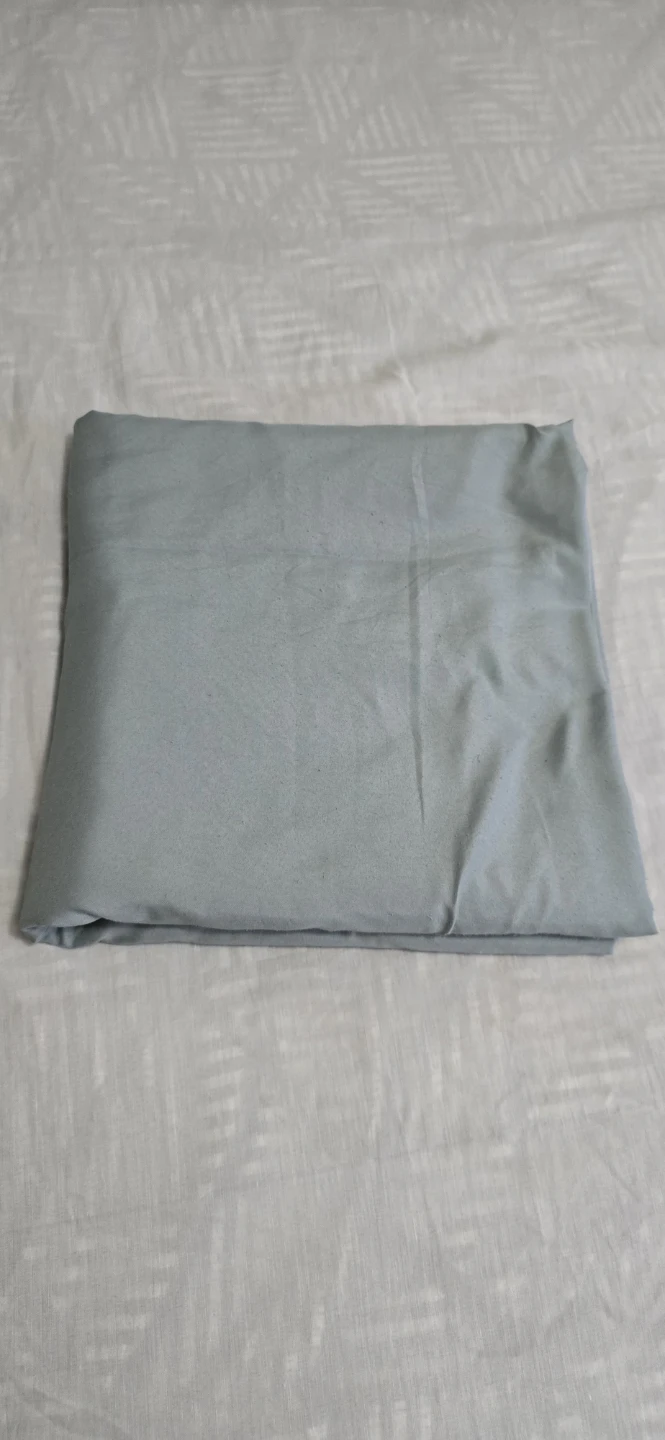 2 bed sheets: one double size and one queen size