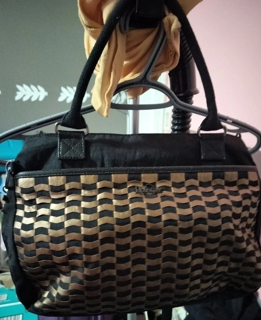 Kipling Black & Gold Shoulder Bag 🏆