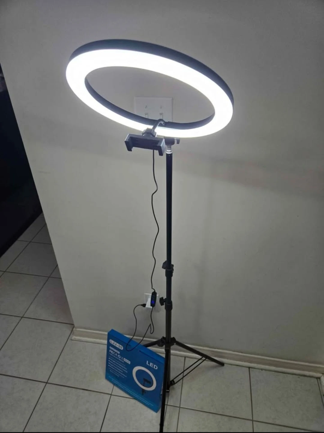 Brand New 12" LED Ring Light with Tripod Stand