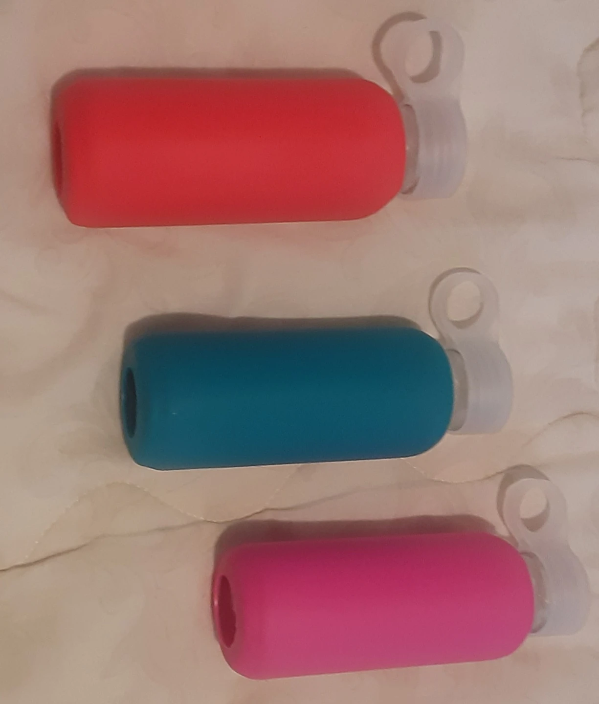Set of 3 Glass Water Bottles with Silicone Sleeves - photo 4