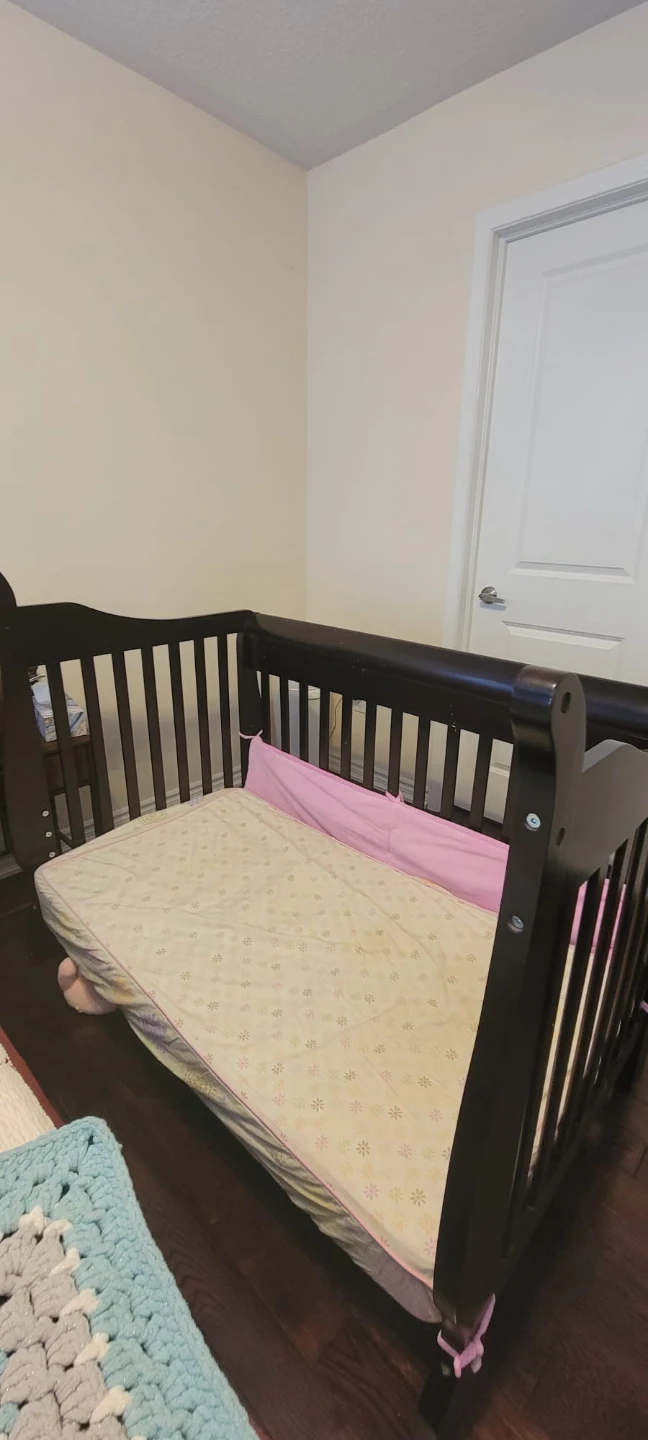 Baby crib