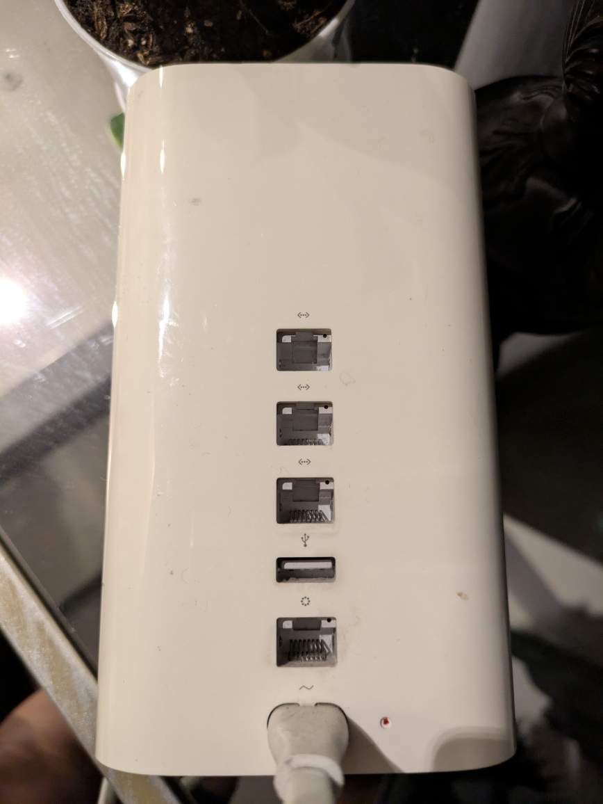 Apple Airport Extreme A1408 5-Port Gigabit Wireless N Router - photo 2