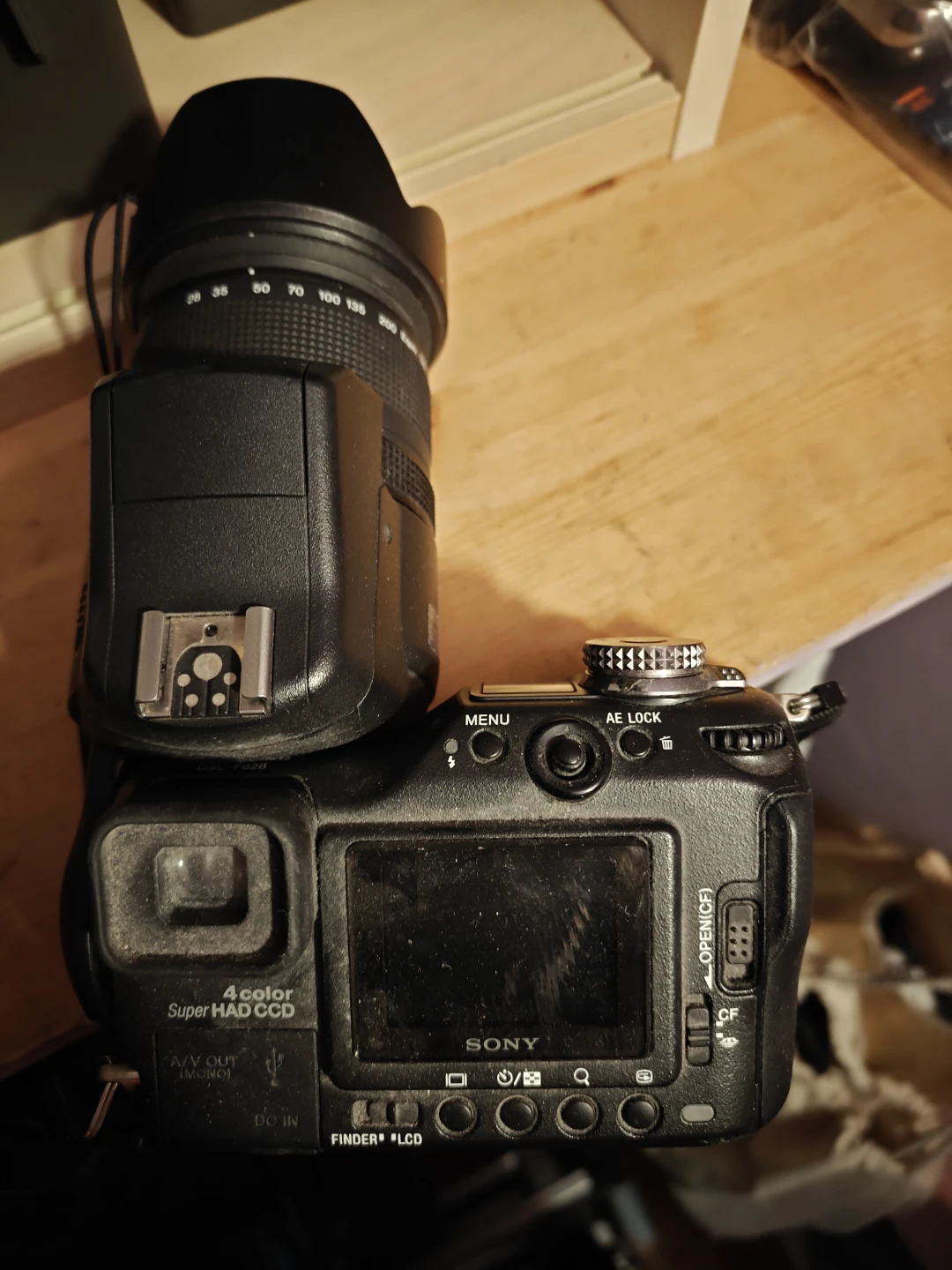 Sony Cyber-shot DSC-F828 Digital Camera