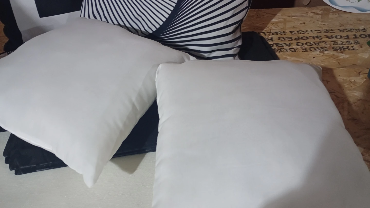 Black and white decor