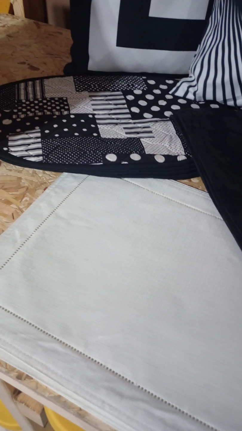 Black and white decor - photo 3