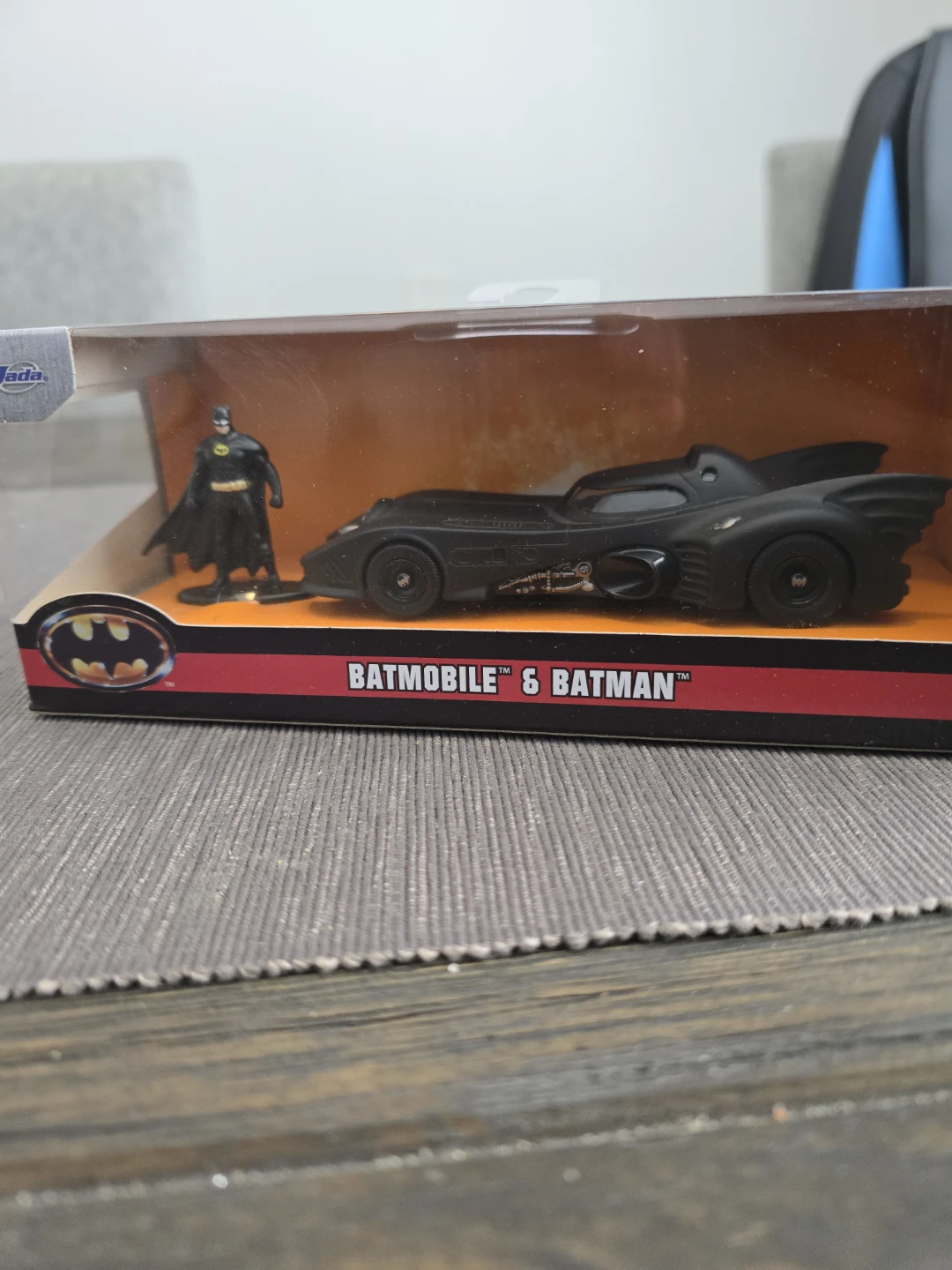 Jada Toys Batmobile & Batman Die-Cast Car Set