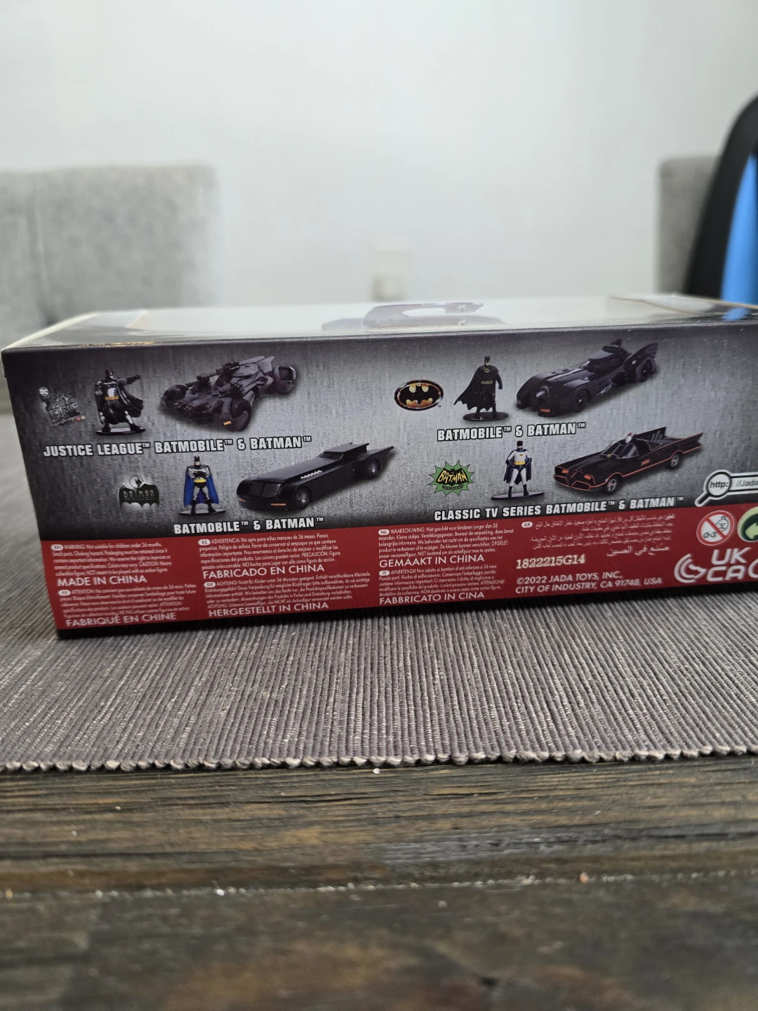 Jada Toys Batmobile & Batman Die-Cast Car Set - photo 3