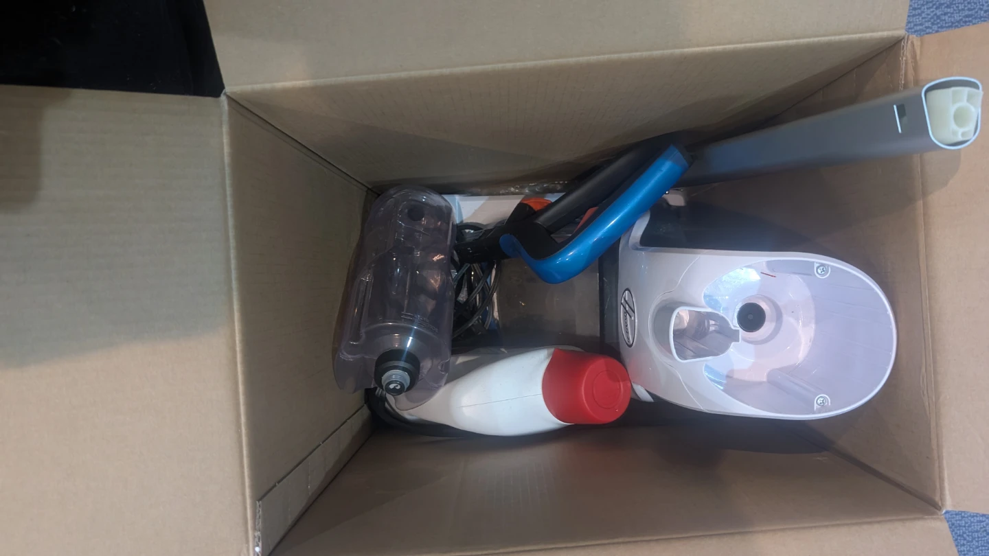 Hoover PowerDash Pet Carpet Cleaner - photo 2