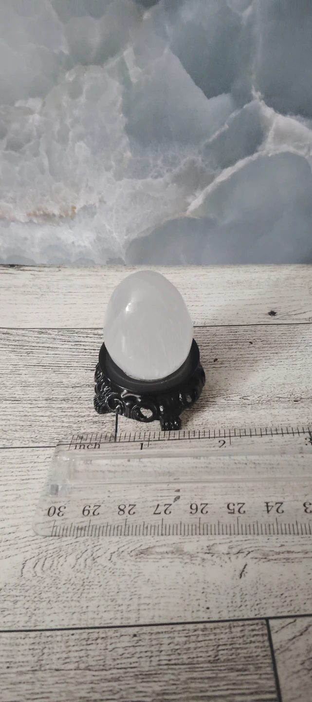 Selinite egg with Stand