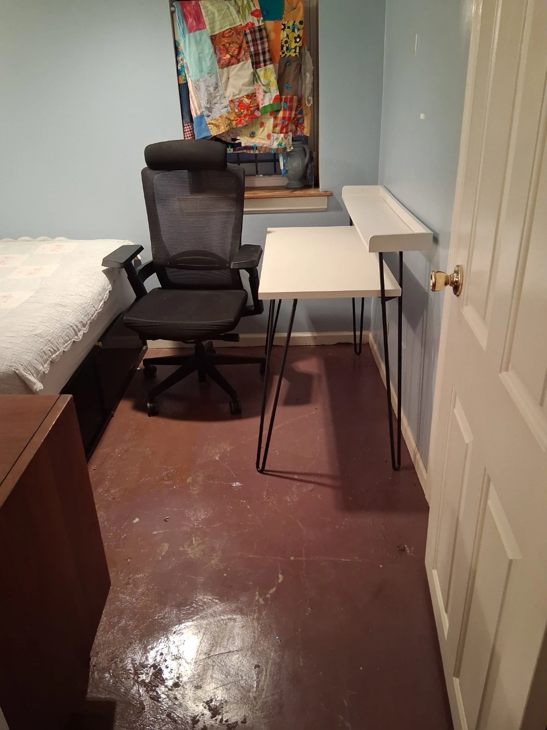 Lakeview roomer wanted for renting $800.