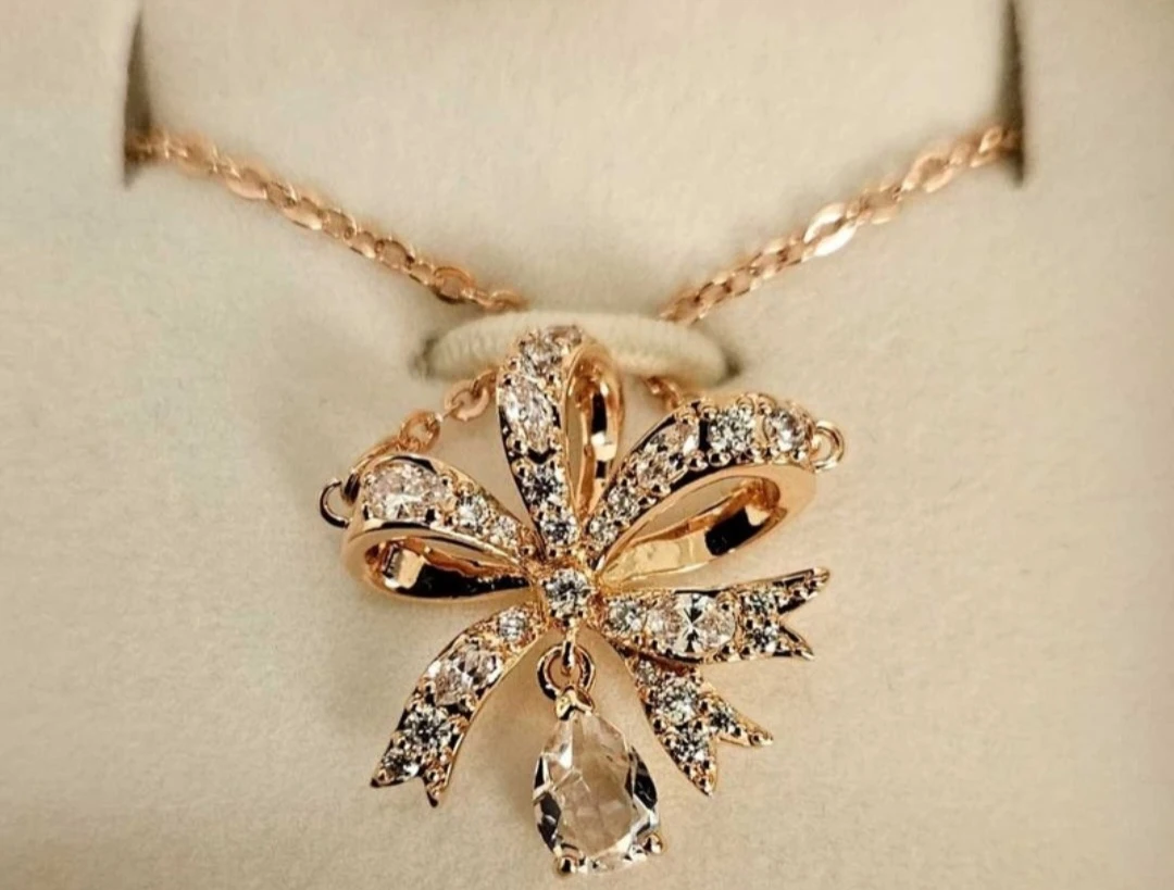 NEW Swarovski Volta Necklace Ribbon, Small, White, Rose Gold