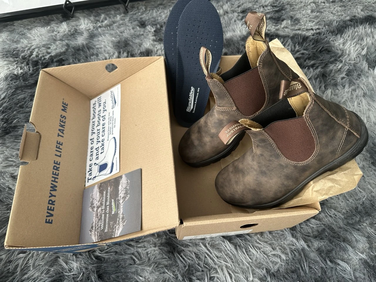 Blundstone 585 Elastic Sided Boot Brown Size US 9.5 W/US 7.5 M