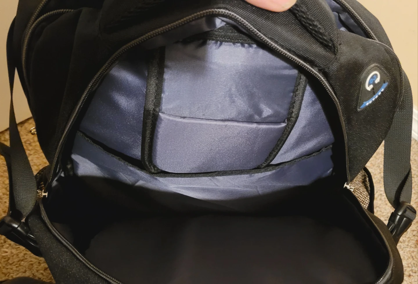 Outjoy Shockproof Laptop Backpack - photo 4