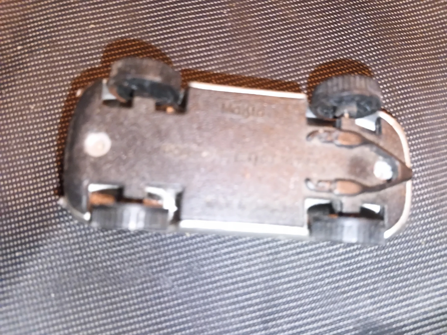 Maisto Silver Die-Cast Sports Car Toy - photo 2