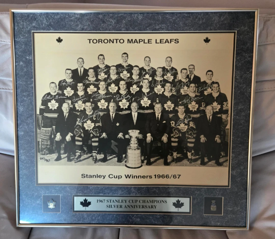 Limited Edition, Signed, 1967 Leafs Stanley Cup Champions photo. - photo 3