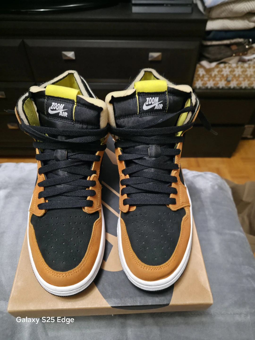 Nike Air Jordan 1 Zoom CMFT "Cider" High Top Sneakers