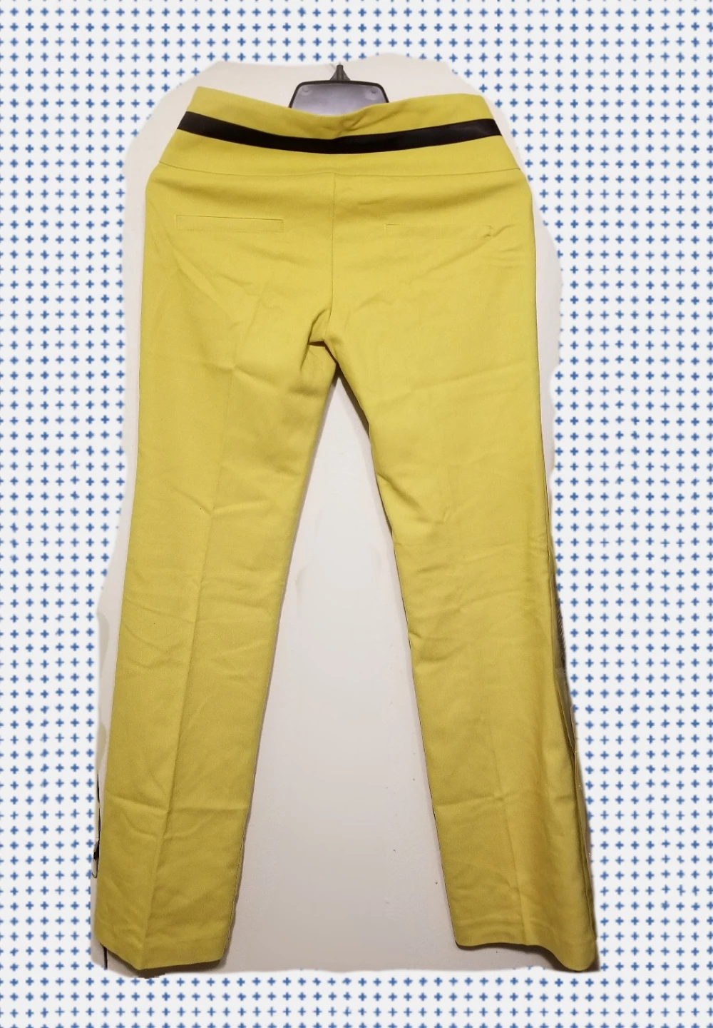 NWOT Women's Mustard Dress Pants with Black Waistband 🏆 - photo 3