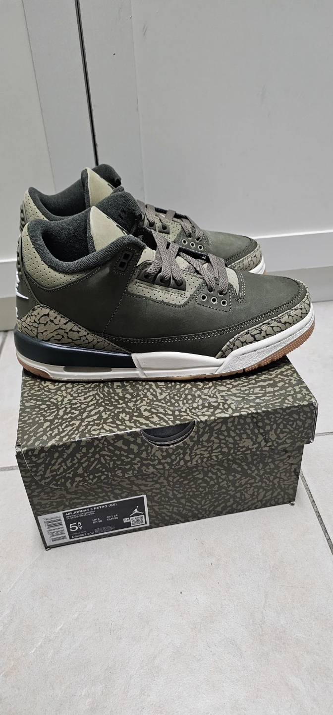 Nike Air Jordan 3 Retro 'Family Affair - photo 5