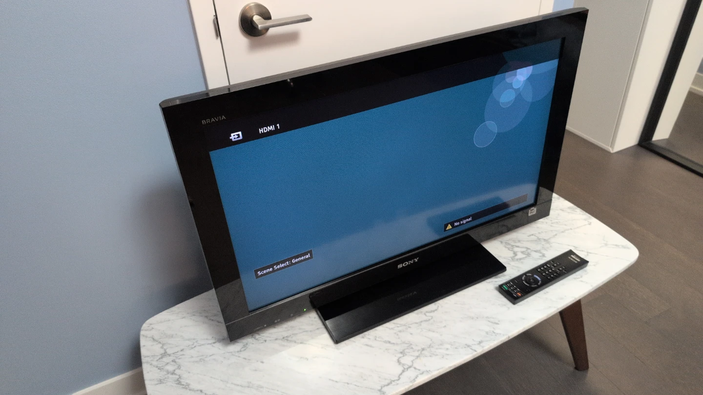 Sony BRAVIA KDL-32BX300 LCD TV with Remote 🏆 - photo 2