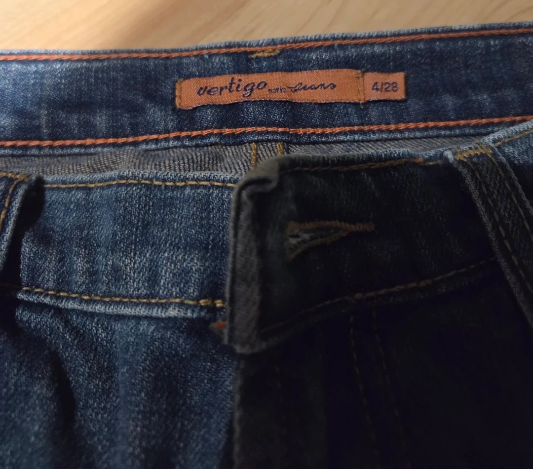 Vertigo Jeans Women's Size 4/28 Flare Denim - photo 3