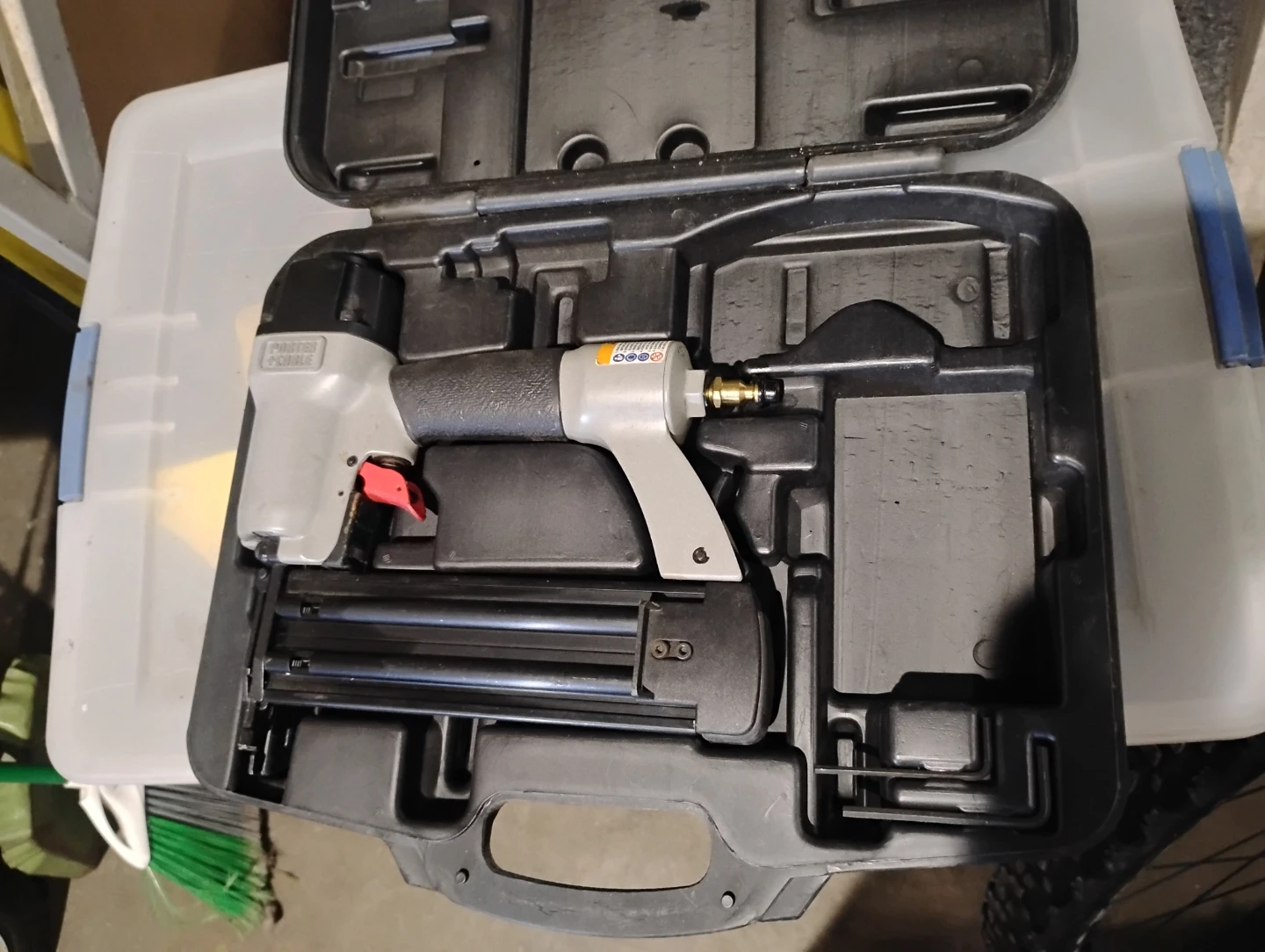 Proto Pro-102 Pneumatic Nail Gun