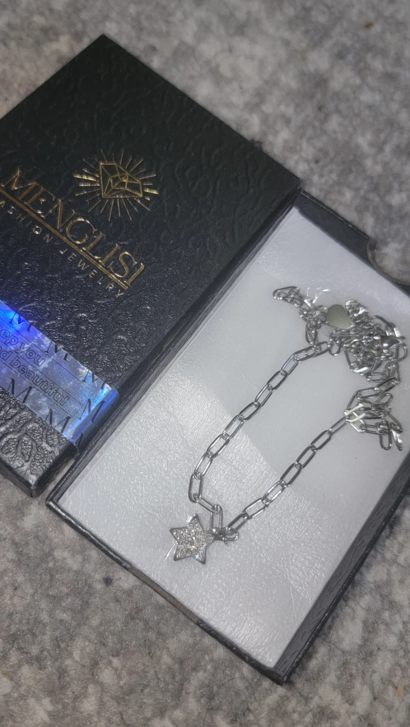 MENGLISI Star Pendant Necklace - photo 3