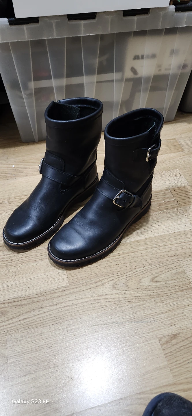 Roots Black Leather Buckle Boots