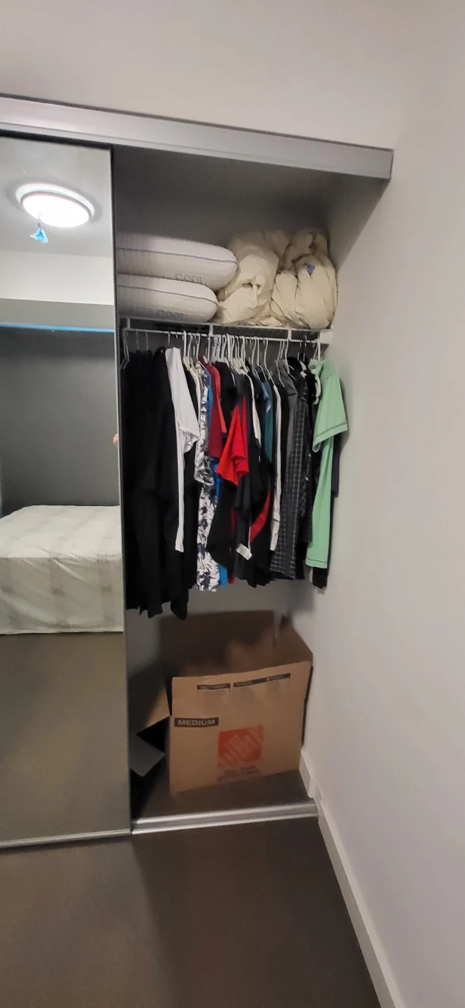 Private room and washroom $1595 Church and Wellesley - photo 5