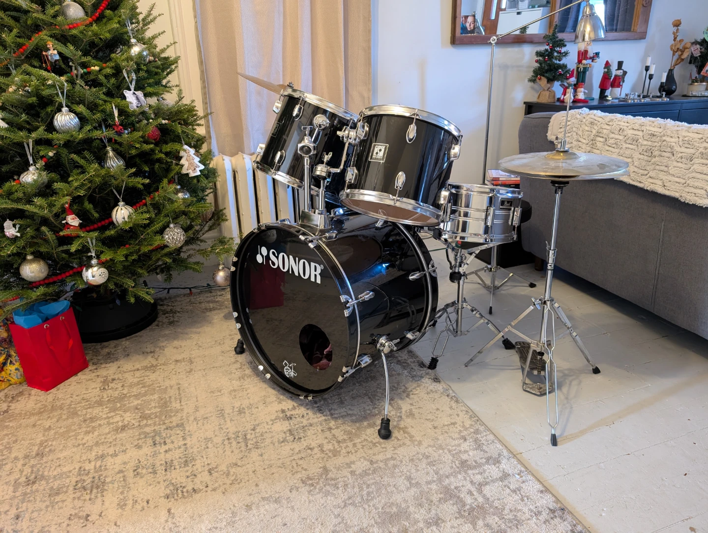 Sonor 125th Anniversary with Pearl snare Drum